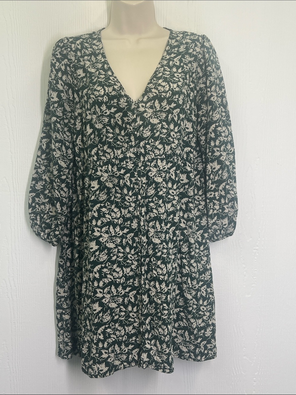 Madewell - V Neck Button Down Forest Leaves Long Sleeve Mini Dress Size Small - Picture 2 of 10